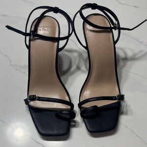 Abercrombie & Fitch Black Strappy Heels